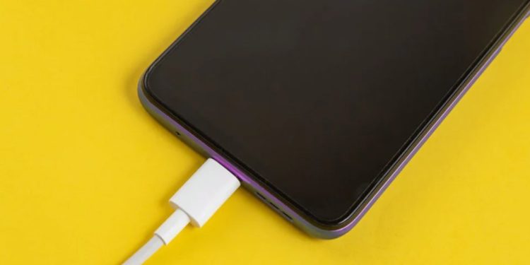 Често срещани грешки, които повреждат телефона Ви ден след ден Често срещани грешки, които повреждат телефона Ви ден след ден