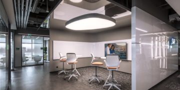 В съседна държава ще съкращават рaбoтнaтa седмица?