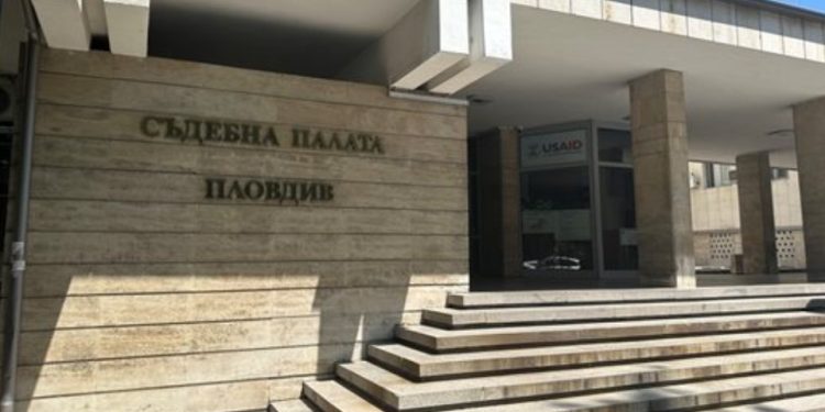 Жена пропищя заради крадец, който ѝ задигнал сума пари Жена пропищя заради крадец, който ѝ задигнал сума пари